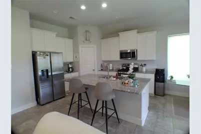 2710 Ocean Key Drive, La Marque, TX 77568 - Photo 4