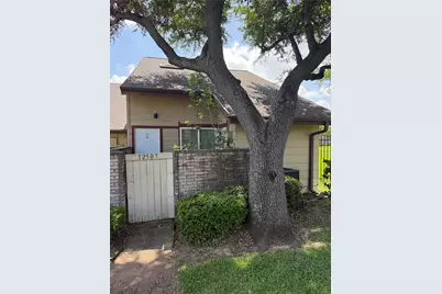 12507 Newbrook Dr, Houston, TX 77072 - Photo 2