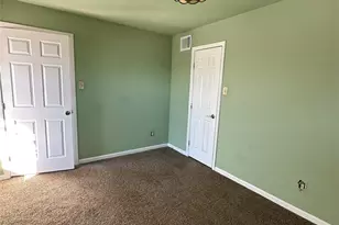 516 Holiday Dr, Galveston, TX 77550 - Photo 10