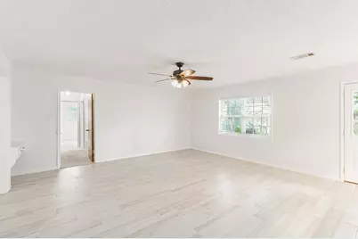 8702 Landwood Drive, Houston, TX 77040 - Photo 12