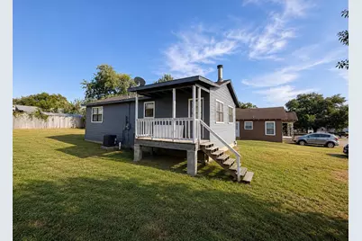 1036 15th Street, Hempstead, TX 77445 - Photo 1
