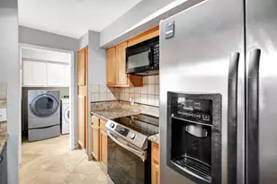 11002 Hammerly Blvd, Houston, TX 77043 - Photo 22