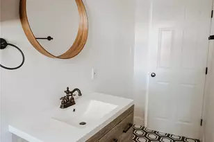 8510 Western Dr, Houston, TX 77055 - Photo 6