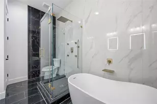 4649 Clover St, Houston, TX 77051 - Photo 18