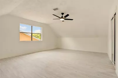 7926 Windy Creek Drive, Houston, TX 77040 - Photo 36