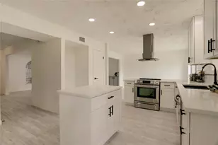 7926 Windy Creek Dr, Houston, TX 77040 - Photo 18
