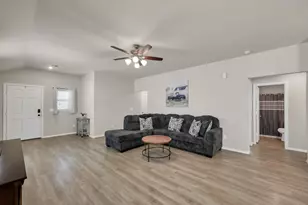 514 Dalloway St, Conroe, TX 77316 - Photo 8