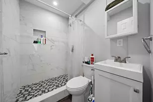609 Sealy St, Galveston, TX 77550 - Photo 14