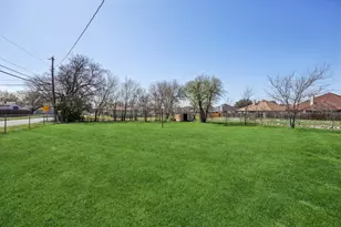 4132 Patricia St, Haltom City, TX 76117 - Photo 30