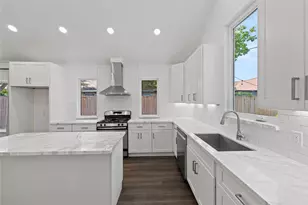 3211 Cochran St, Houston, TX 77009 - Photo 6