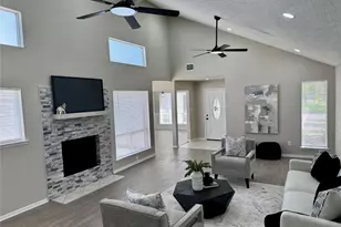 4231 Meadowbank Dr, Seabrook, TX 77586 - Photo 4