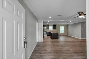 33 Mockingbird Rd, New Waverly, TX 77358 - Photo 2