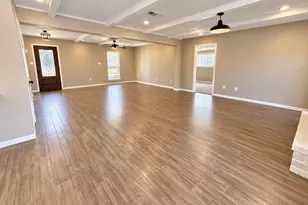 676 Ravensworth Dr, Conroe, TX 77302 - Photo 4