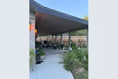 920 W Galveston Street, League City, TX 77573 - Photo 6