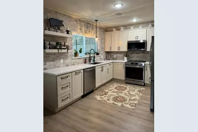 920 W Galveston Street, League City, TX 77573 - Photo 10