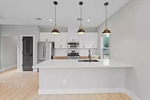 7349 Sandle St, Houston, TX 77088 - Photo 2