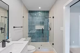 7349 Sandle St, Houston, TX 77088 - Photo 22