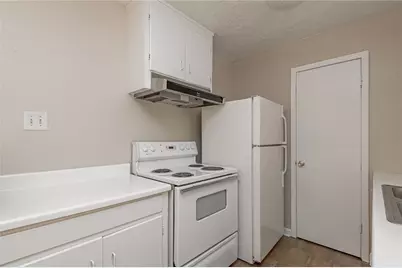 760 Cline St #3, Huntsville, TX 77340 - Photo 8