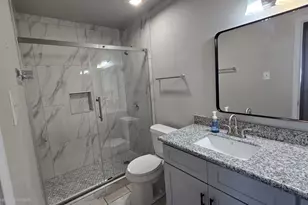 11807 Algonquin Dr, Houston, TX 77089 - Photo 8