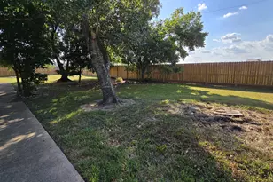 11807 Algonquin Dr, Houston, TX 77089 - Photo 12