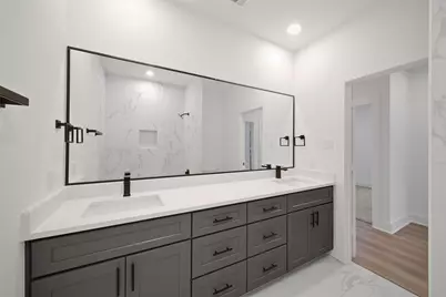 7620 Inwood Hills Lane, Houston, TX 77088 - Photo 30