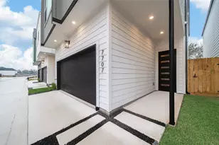 7620 Inwood Hls Ln, Houston, TX 77088 - Photo 2