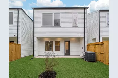 7620 Inwood Hills Lane, Houston, TX 77088 - Photo 38
