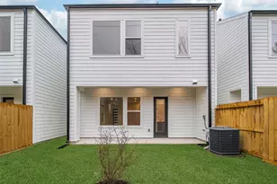 7620 Inwood Hls Ln, Houston, TX 77088 - Photo 38