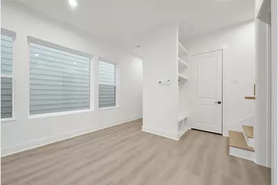 7620 Inwood Hills Lane, Houston, TX 77088 - Photo 14