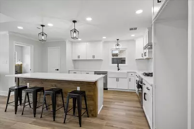 1827 Millwood Drive, Houston, TX 77008 - Photo 16