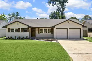 1827 Millwood Dr, Houston, TX 77008 - Photo 1