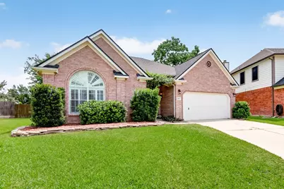 9507 Bending Willow Lane, Houston, TX 77064 - Photo 2
