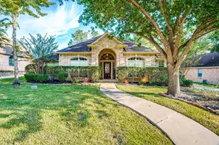 35 W Pines Dr, Montgomery, TX 77356 - Photo 1