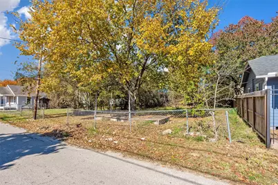 3209 Adelia Street, Houston, TX 77026 - Photo 8