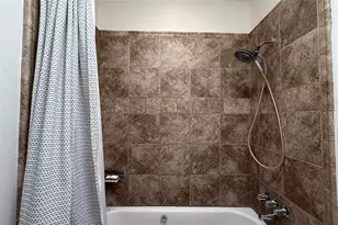3812 Laura Leigh Dr, Friendswood, TX 77546 - Photo 16