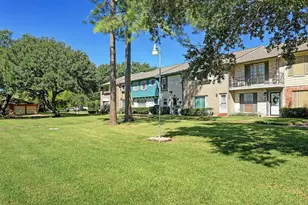 3812 Laura Leigh Dr, Friendswood, TX 77546 - Photo 20