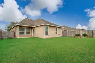8306 Sweet Bay Cir, Baytown, TX 77523 - Photo 32