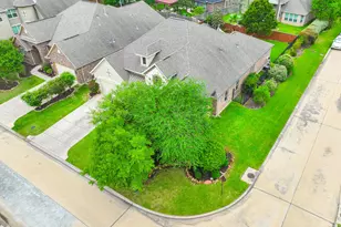 26 Lufberry Pl, Tomball, TX 77375 - Photo 6