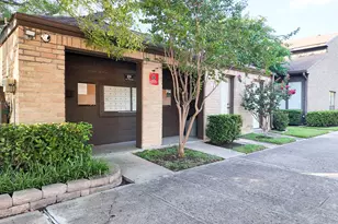 8020 Braesmain Dr, Houston, TX 77025 - Photo 16