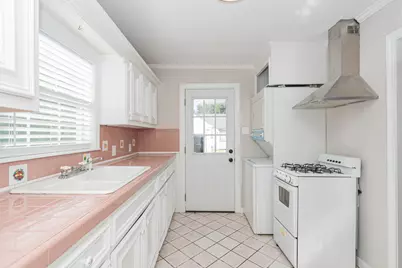 7447 Magnolia Street, Houston, TX 77023 - Photo 14