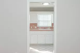 7447 Magnolia St, Houston, TX 77023 - Photo 10