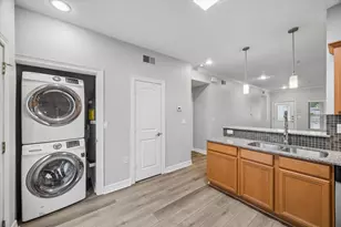 3501 Chenevert St, Houston, TX 77004 - Photo 8