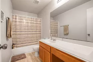 2666 Skyview Downs Dr, Houston, TX 77047 - Photo 10