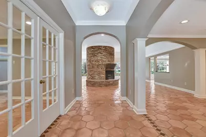 16002 Koenig Lane, Conroe, TX 77384 - Photo 8