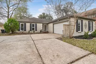 5710 Green Timbers Dr, Humble, TX 77346 - Photo 1