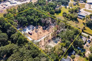 225 Foster St, Alvin, TX 77511 - Photo 1