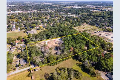 225 Foster Street, Alvin, TX 77511 - Photo 4