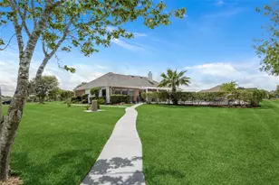 143 Lago Circle Dr N, Santa Fe, TX 77517 - Photo 36