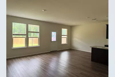 1829 T H Johnson Drive, Taylor, TX 76574 - Photo 8
