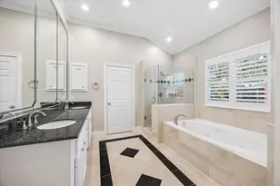 2931 Brompton Square Dr, Houston, TX 77025 - Photo 20